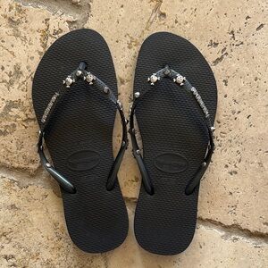 Havaianas Slim Skull Stud Flip Flops Sandals | Size 7/8.    39-40 EU